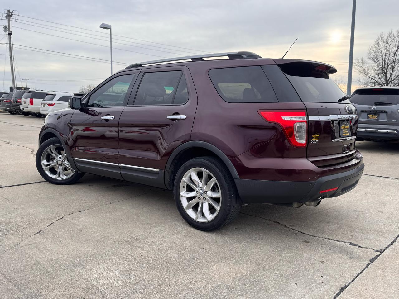 Ford Explorer XLT FWD 2011