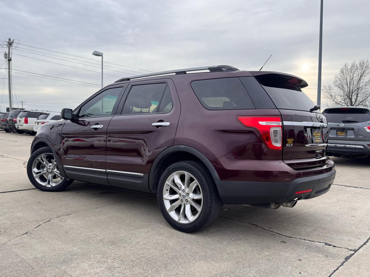 Ford Explorer XLT FWD 2011