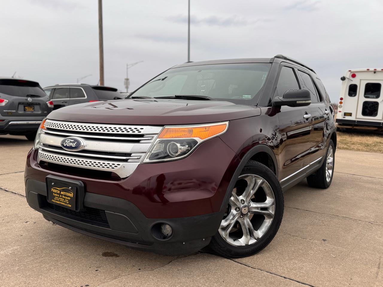 Ford Explorer XLT FWD 2011