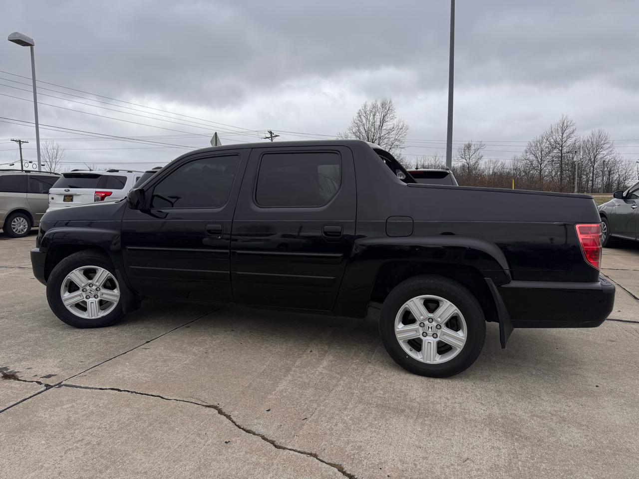 Honda Ridgeline RTL w/ Leather and Navigation 2012