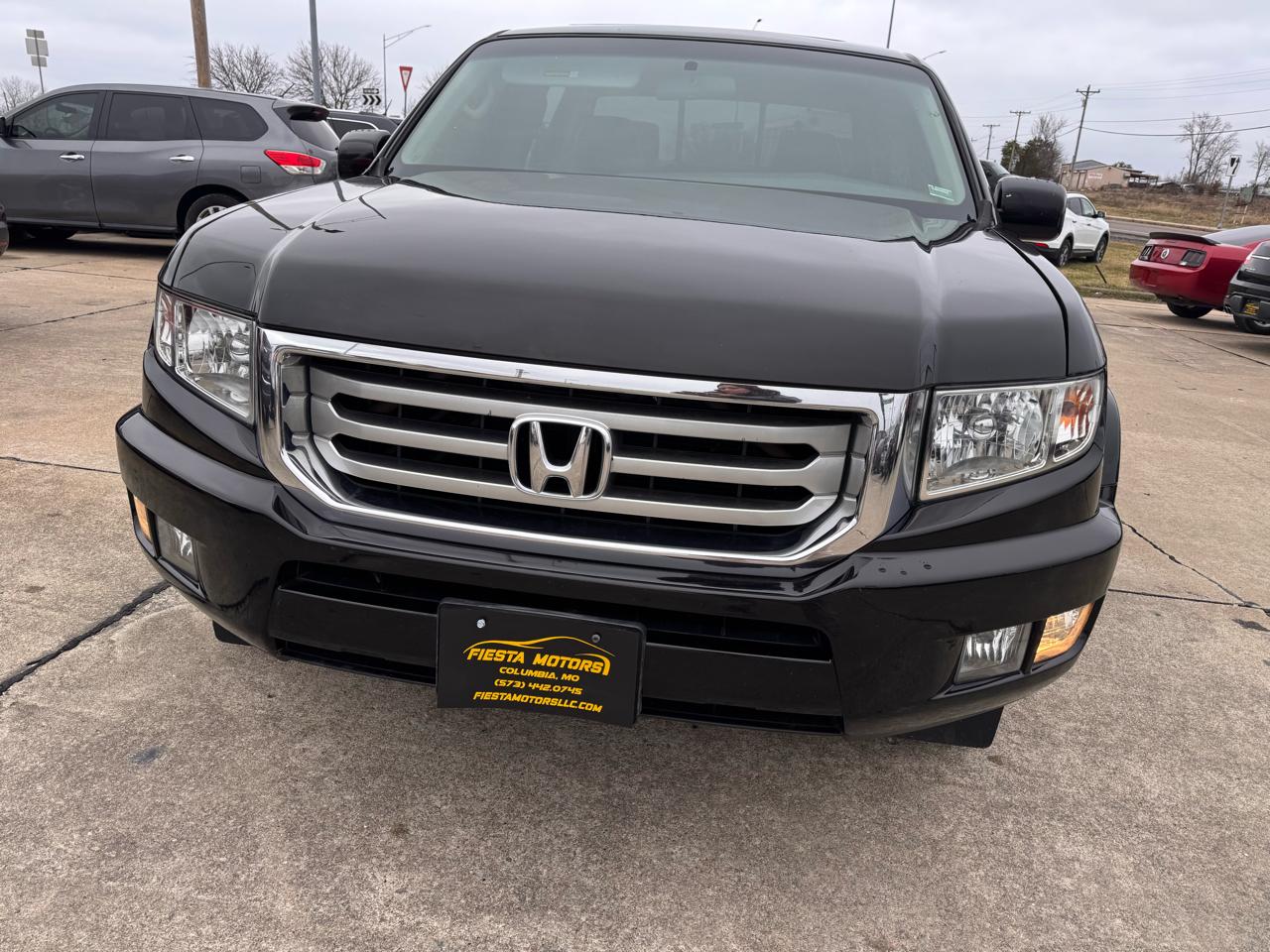Honda Ridgeline RTL w/ Leather and Navigation 2012