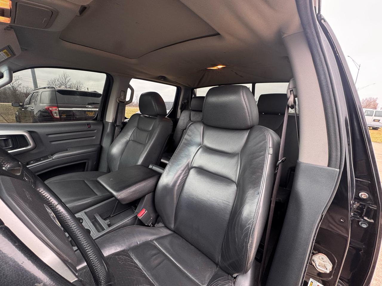 Honda Ridgeline RTL w/ Leather and Navigation 2012