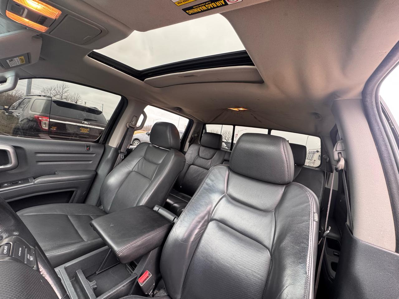 Honda Ridgeline RTL w/ Leather and Navigation 2012