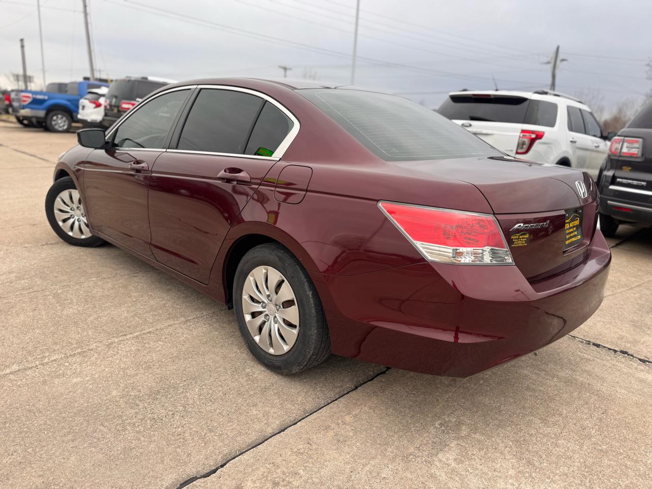 Honda Accord LX sedan AT 2010