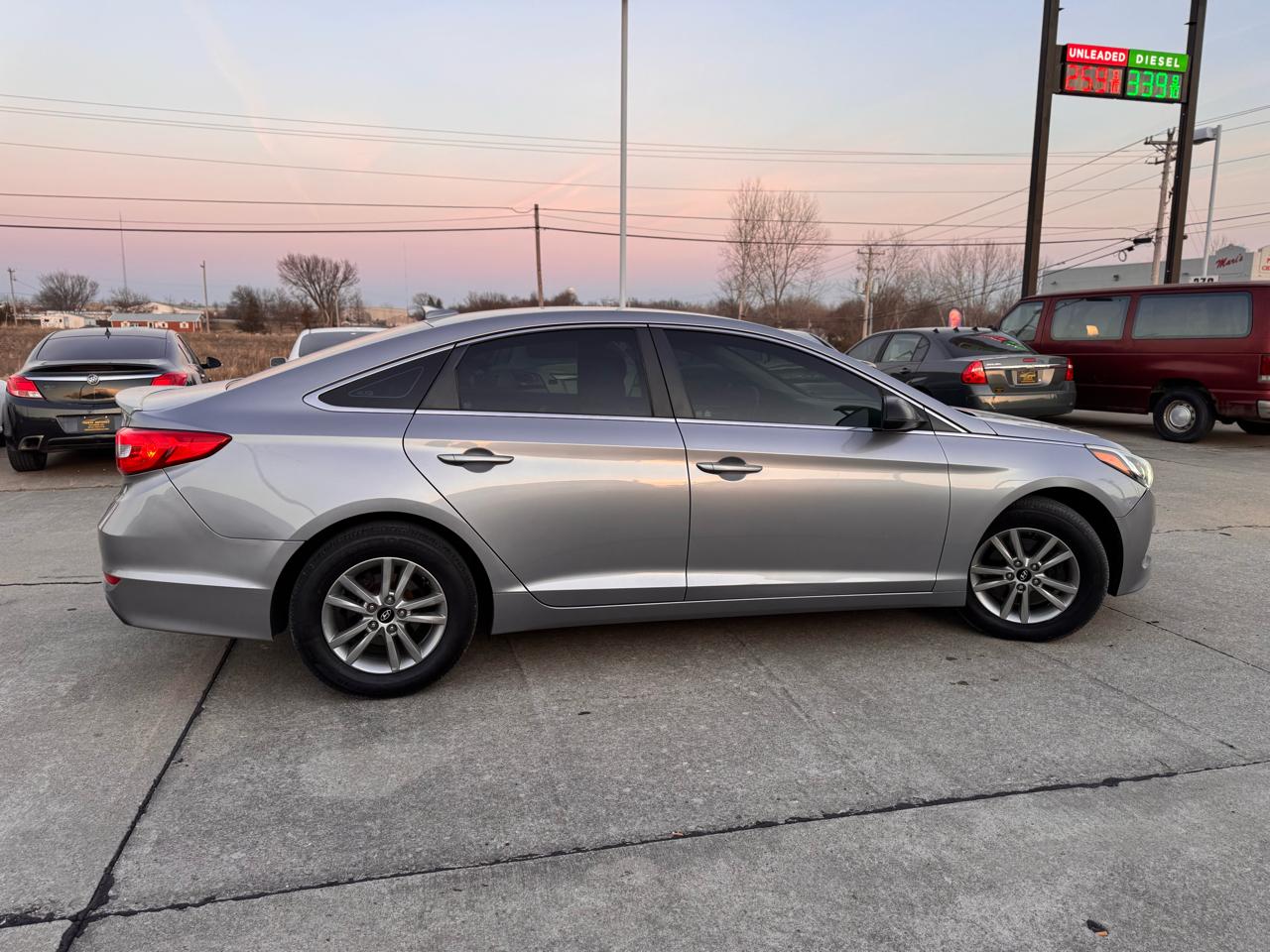 Hyundai Sonata SE 2015