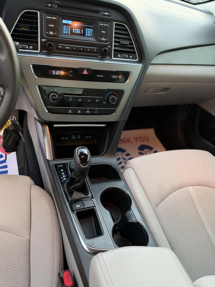 Hyundai Sonata SE 2015