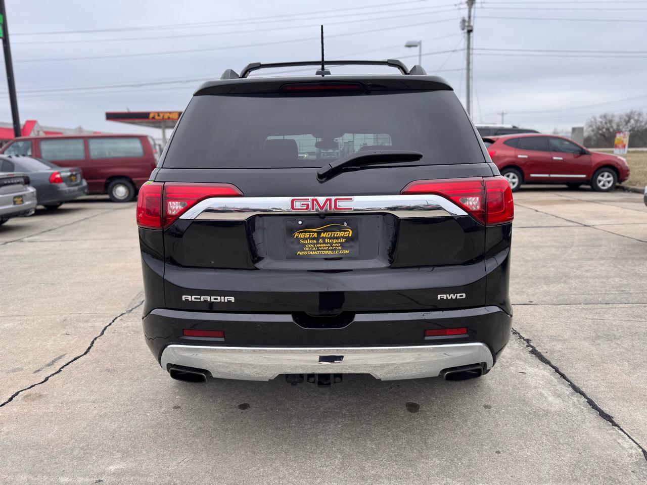 GMC Acadia Denali AWD 2017