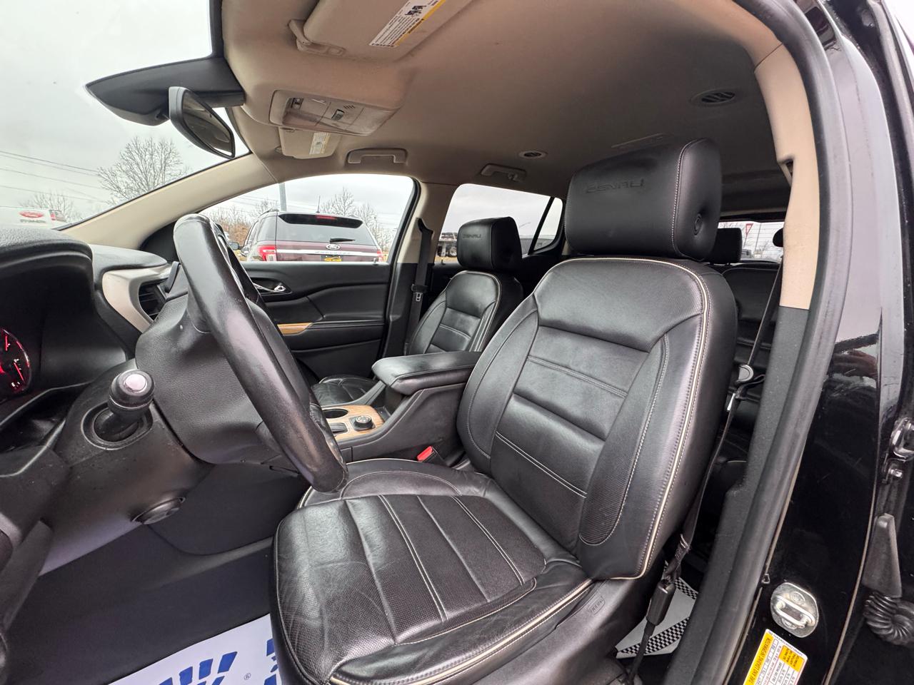 GMC Acadia Denali AWD 2017