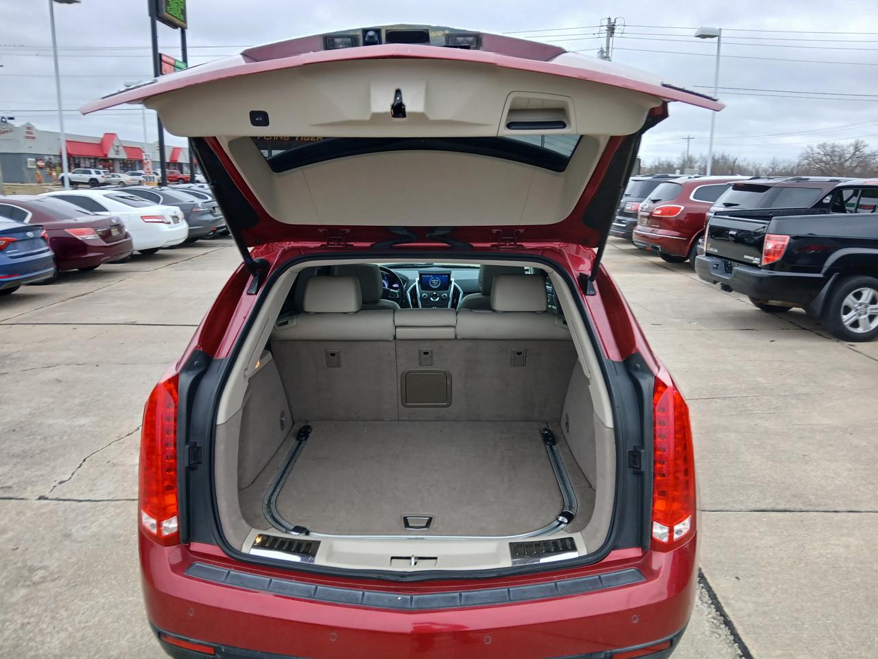 Cadillac SRX Luxury Collection 2010