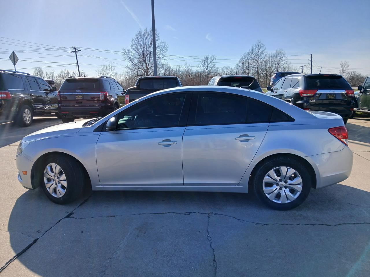 Chevrolet Cruze LS Auto 2013