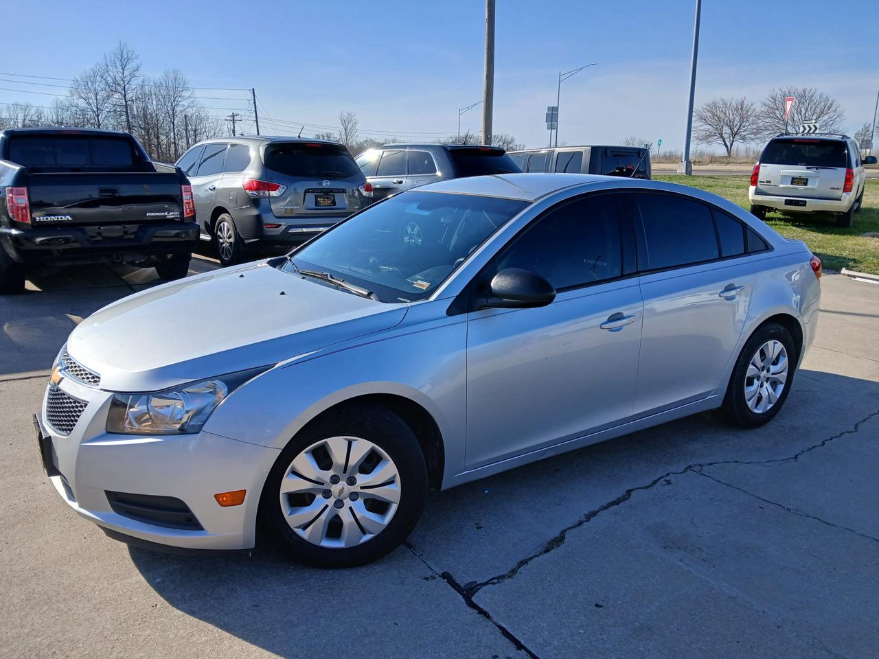 Chevrolet Cruze LS Auto 2013