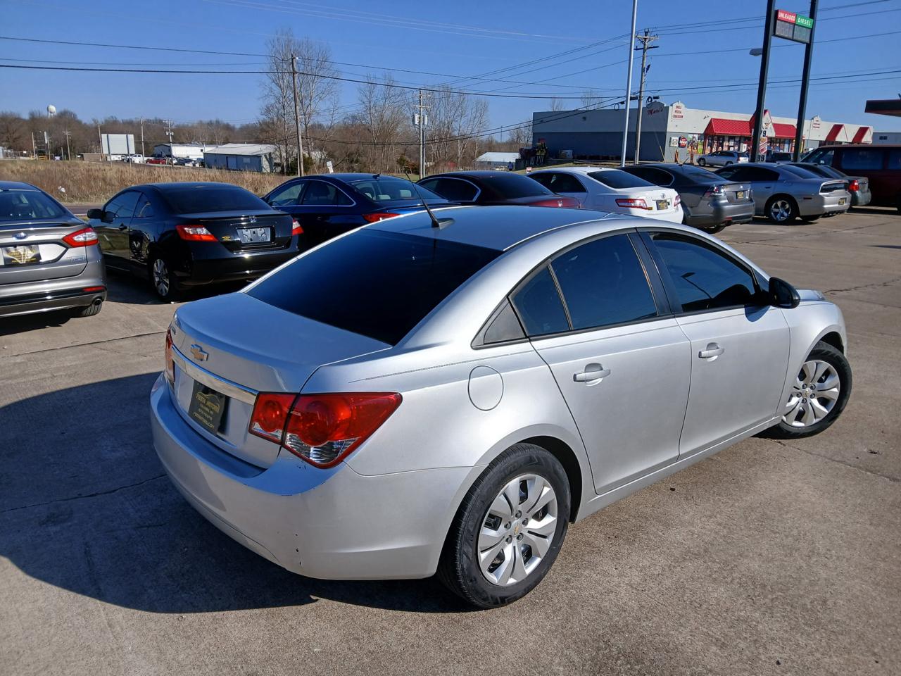 Chevrolet Cruze LS Auto 2013