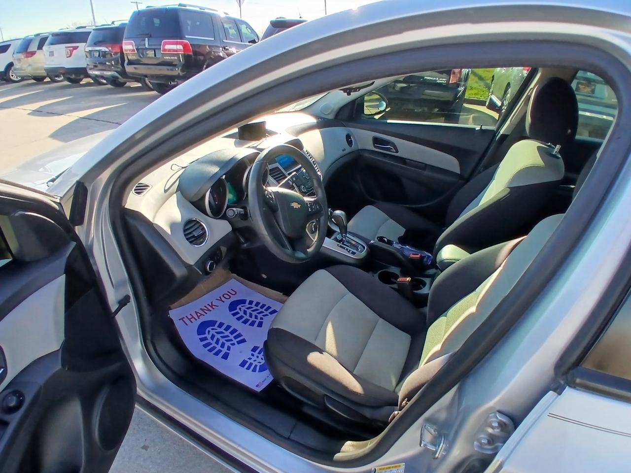 Chevrolet Cruze LS Auto 2013