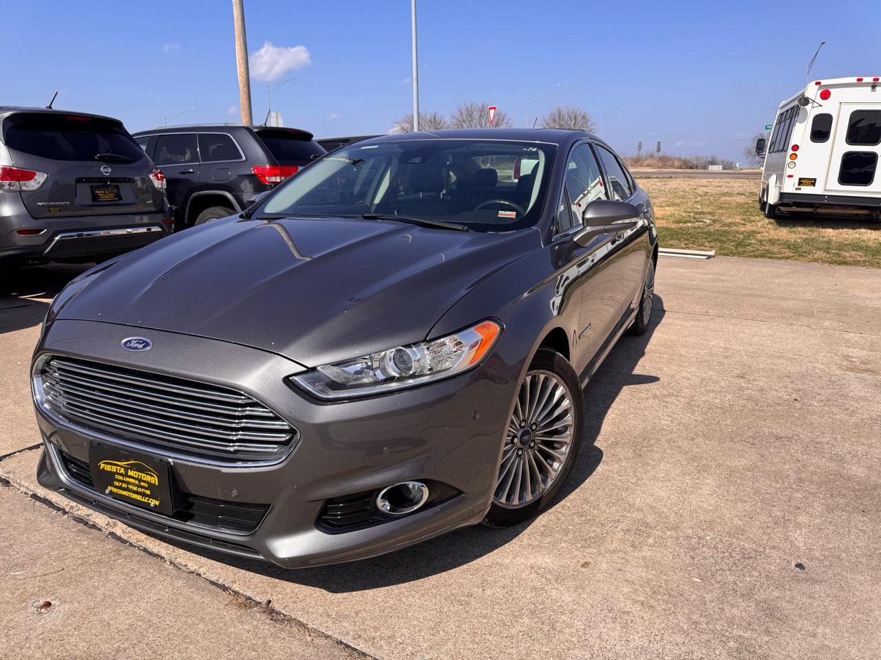Ford Fusion Hybrid Titanium 2013