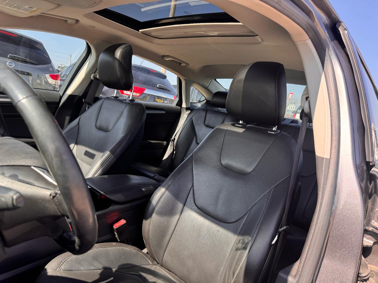 Ford Fusion Hybrid Titanium 2013