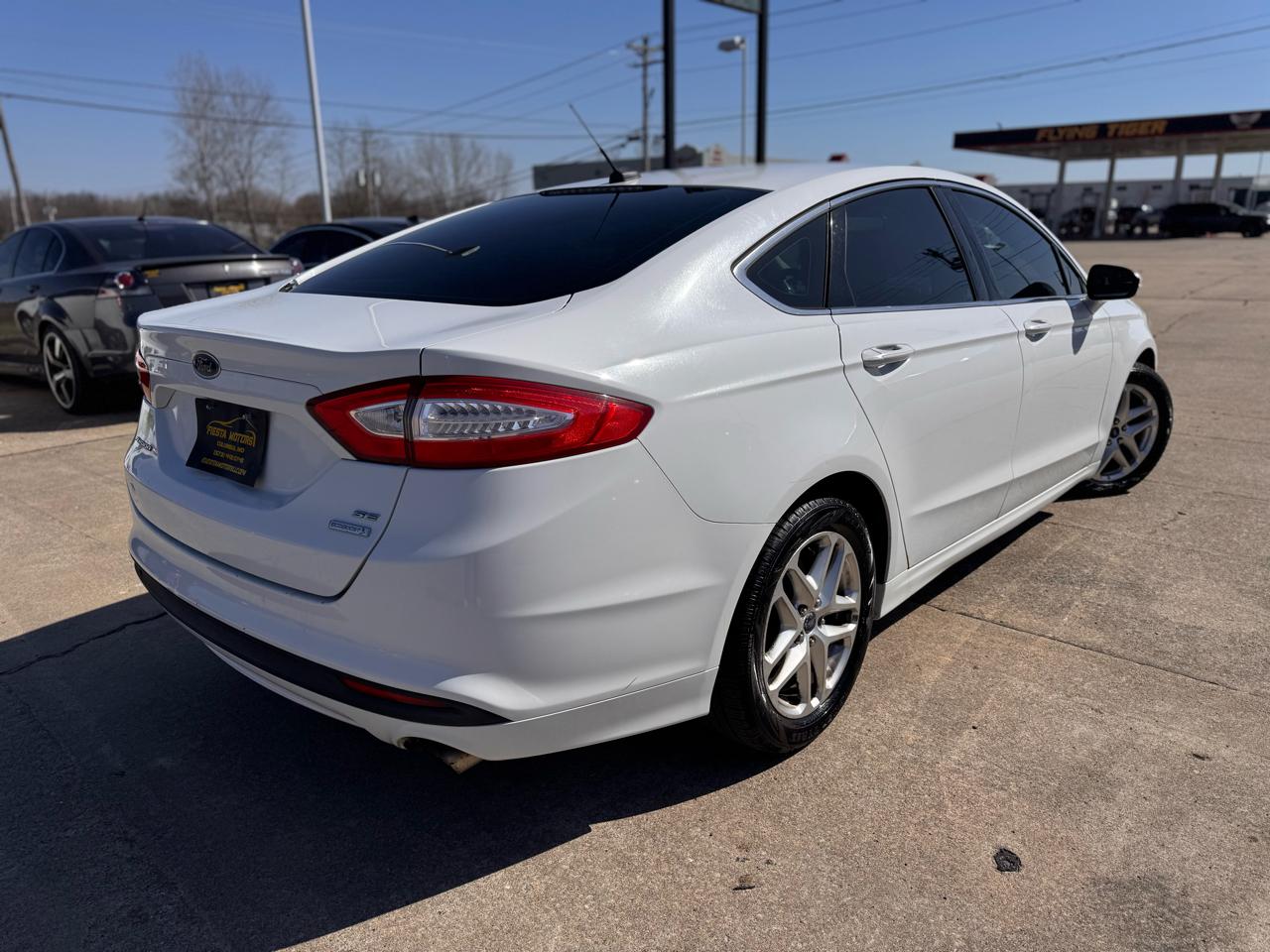 Ford Fusion SE 2013