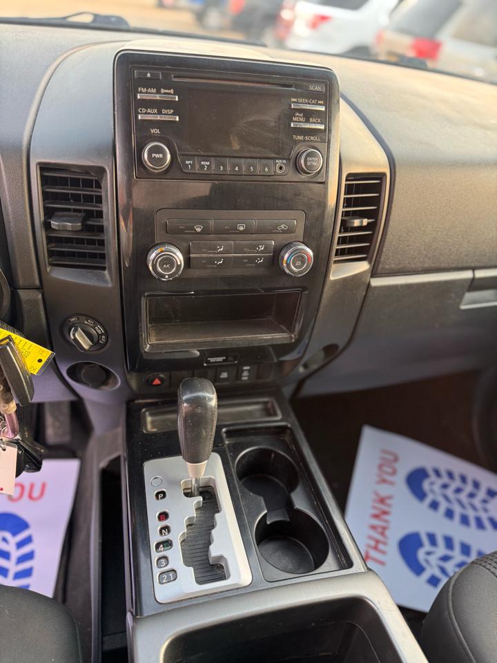 Nissan Titan S Crew Cab 4WD 2014