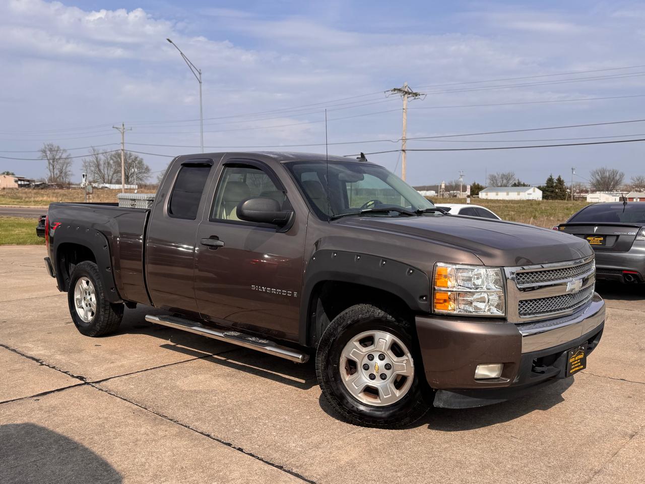Chevrolet Silverado 1500 Work Truck Ext. Cab Short Box 4WD 2007