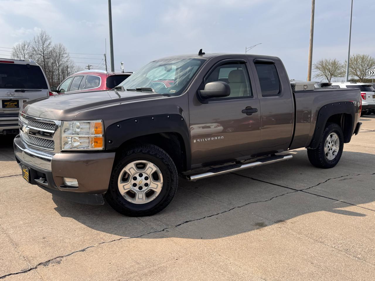 Chevrolet Silverado 1500 Work Truck Ext. Cab Short Box 4WD 2007