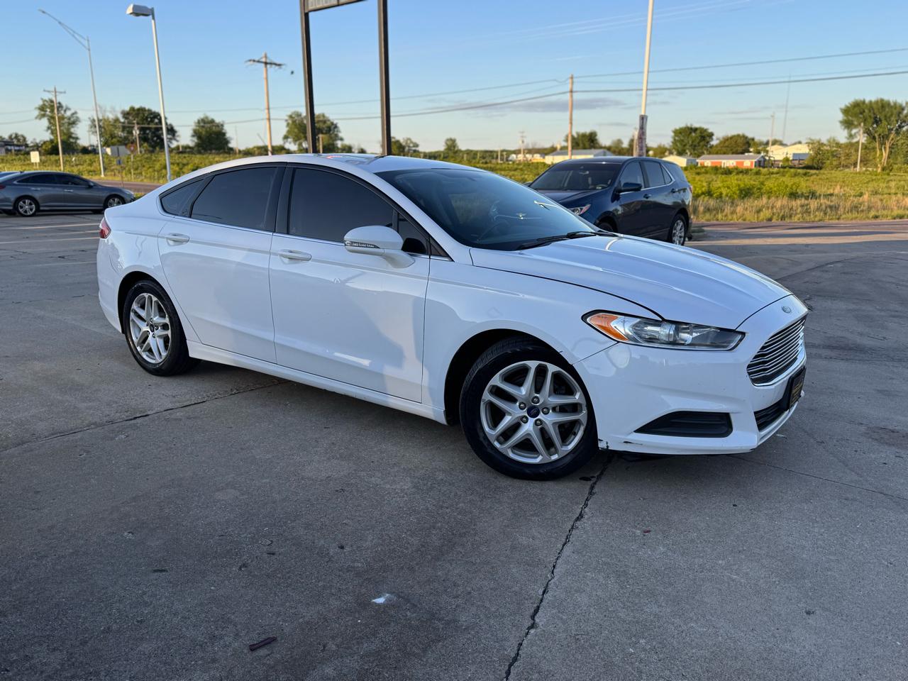 Ford Fusion SE 2015
