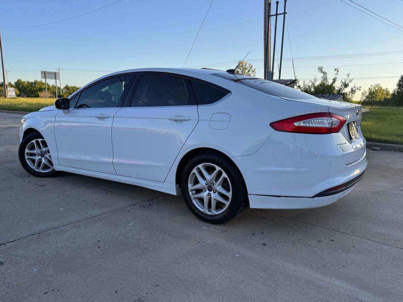 Ford Fusion SE 2015