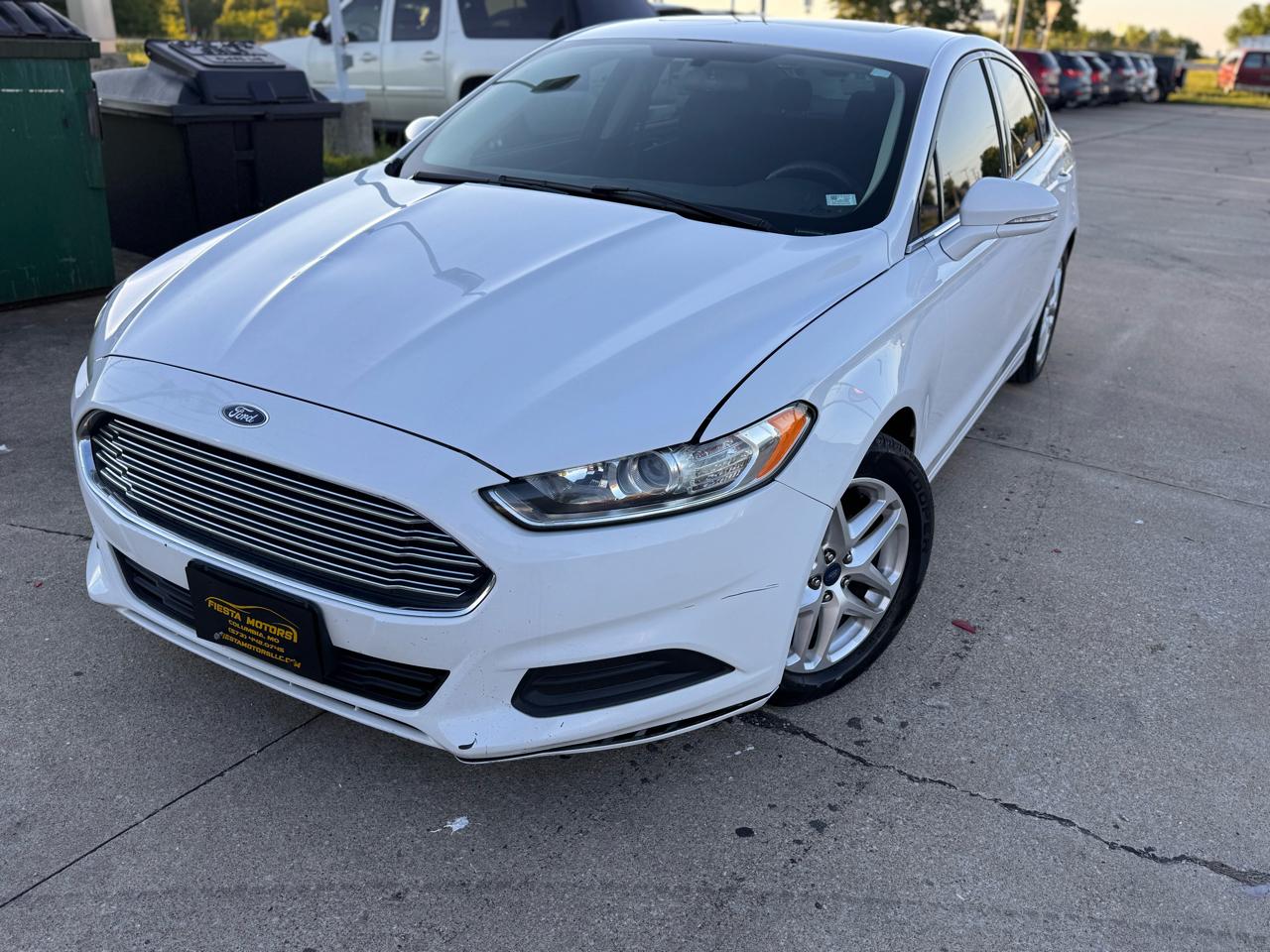 Ford Fusion SE 2015