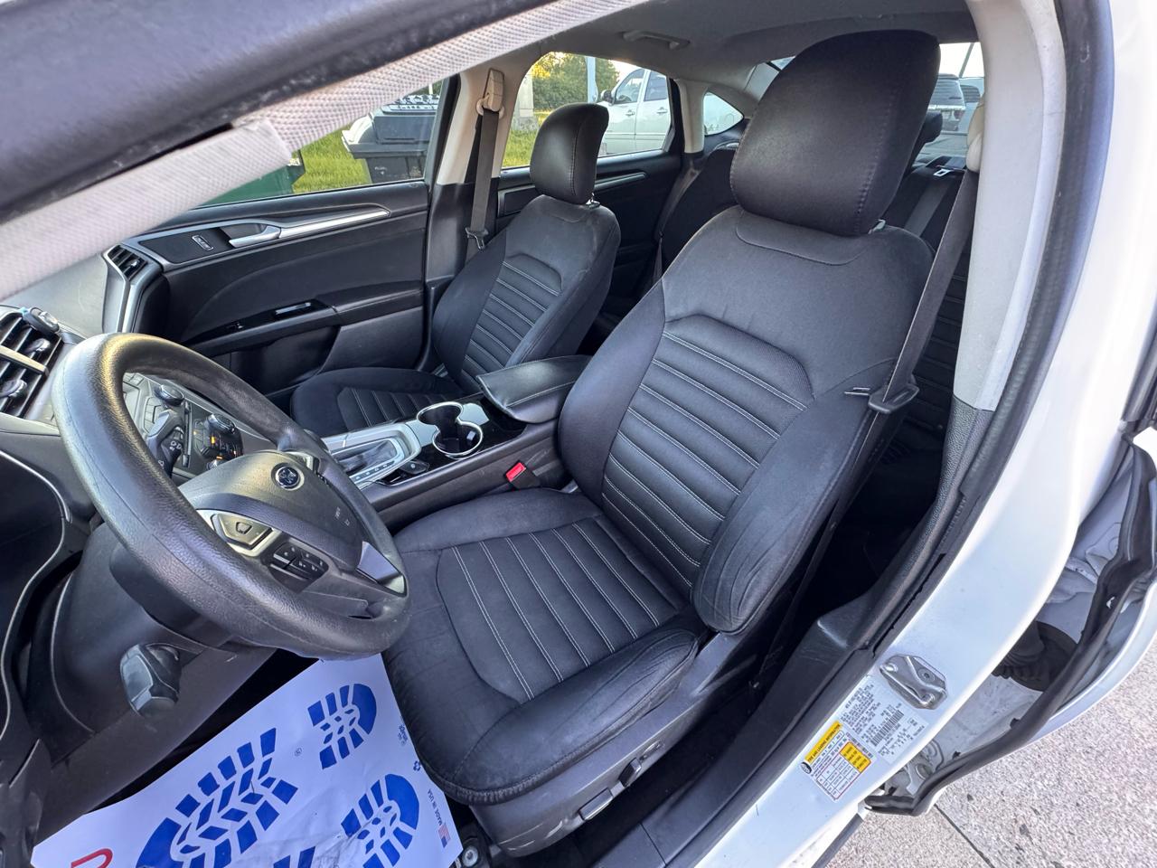 Ford Fusion SE 2015