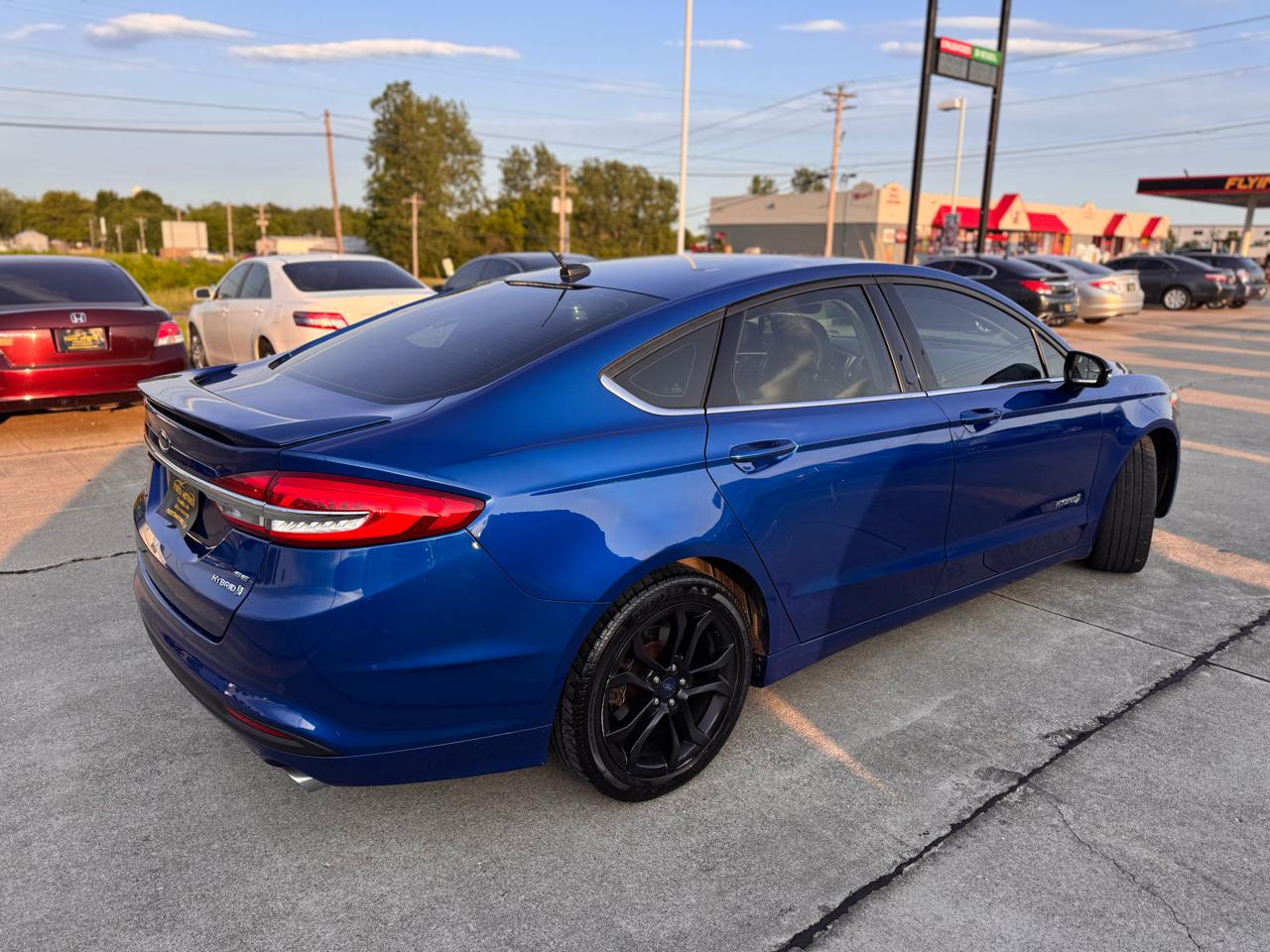 Ford Fusion Hybrid SE 2017