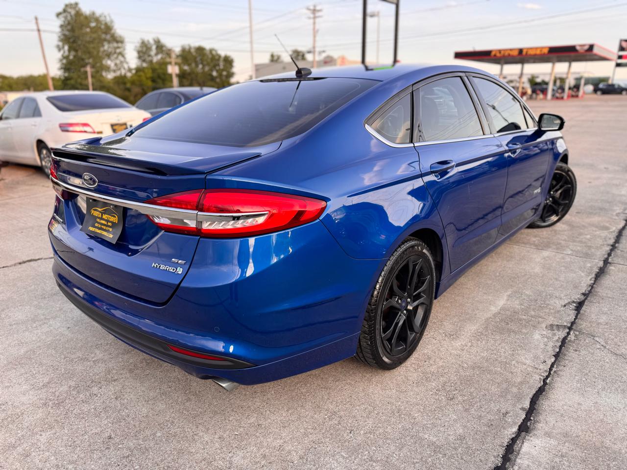 Ford Fusion Hybrid SE 2017