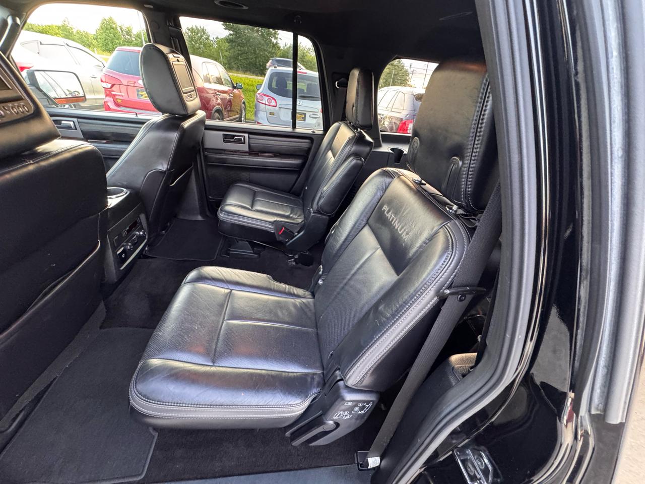 Ford Expedition EL Platinum 4WD 2016