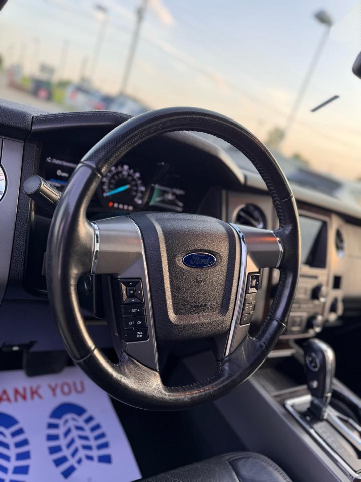 Ford Expedition EL Platinum 4WD 2016