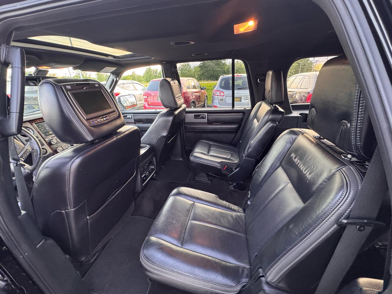 Ford Expedition EL Platinum 4WD 2016