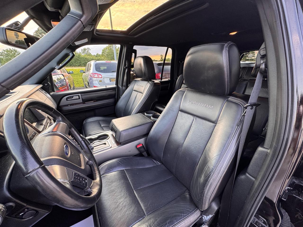 Ford Expedition EL Platinum 4WD 2016
