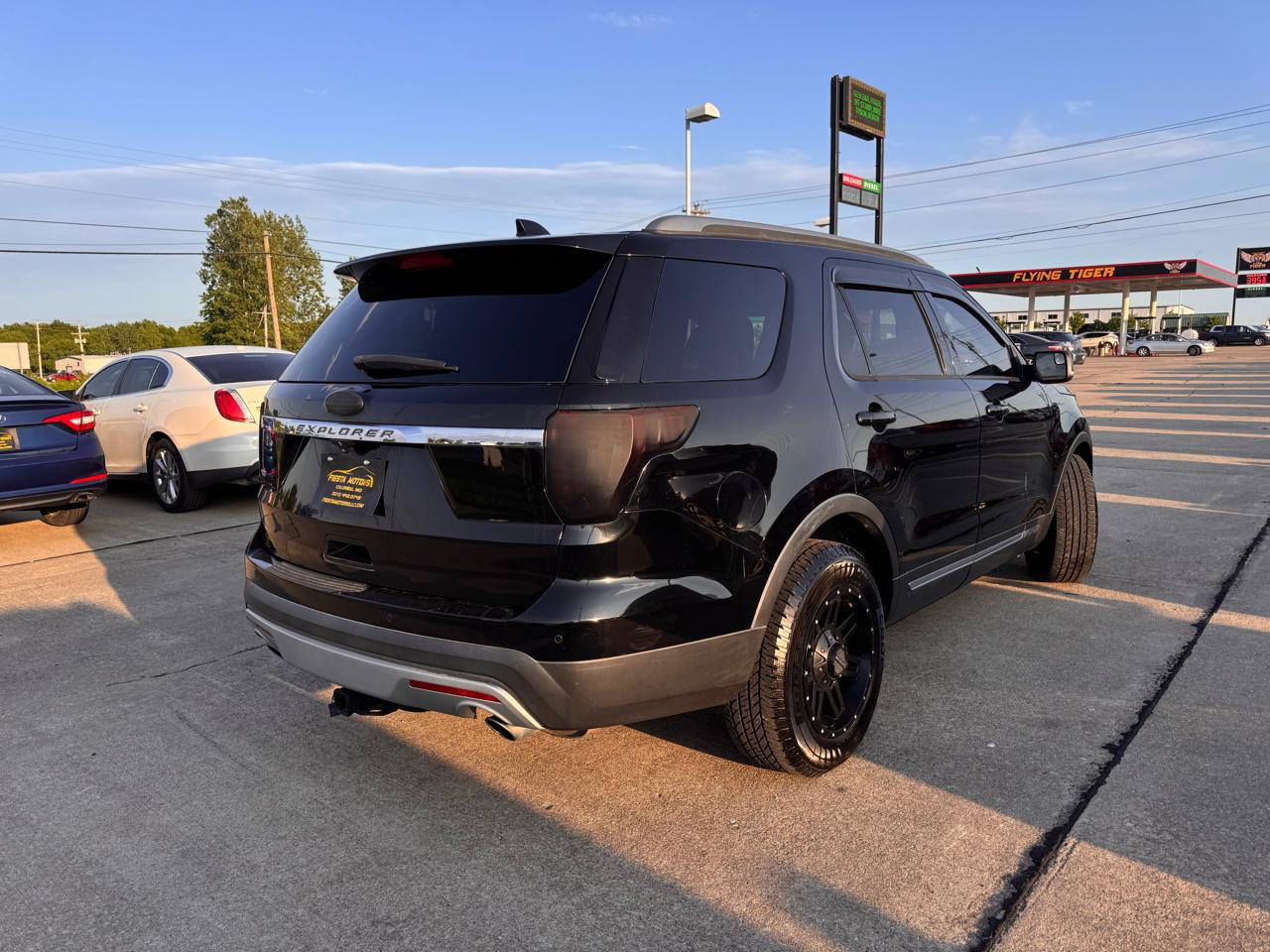 Ford Explorer XLT FWD 2016