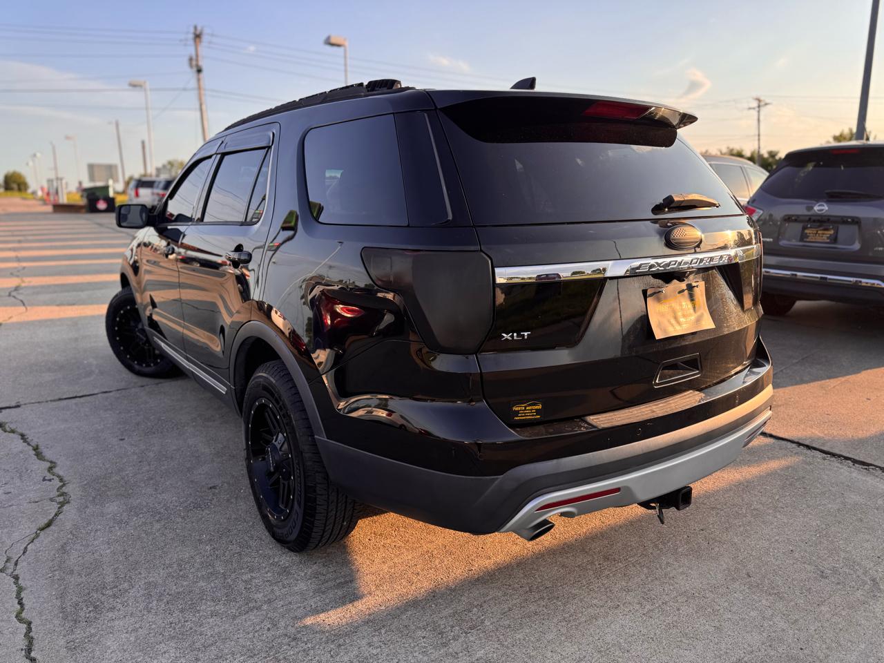 Ford Explorer XLT FWD 2016