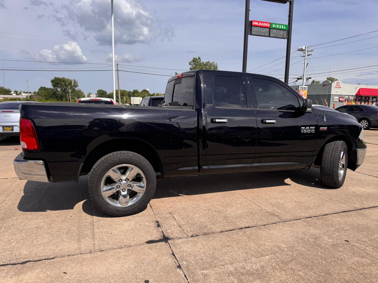 RAM 1500 SLT Quad Cab 4WD 2013