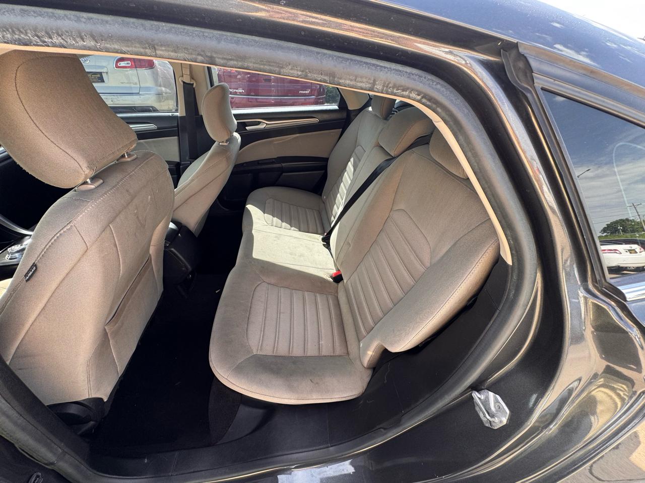 Ford Fusion S 2019