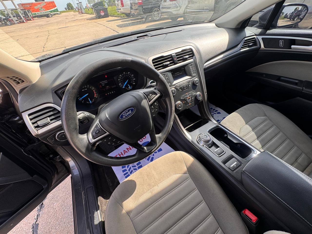 Ford Fusion S 2019