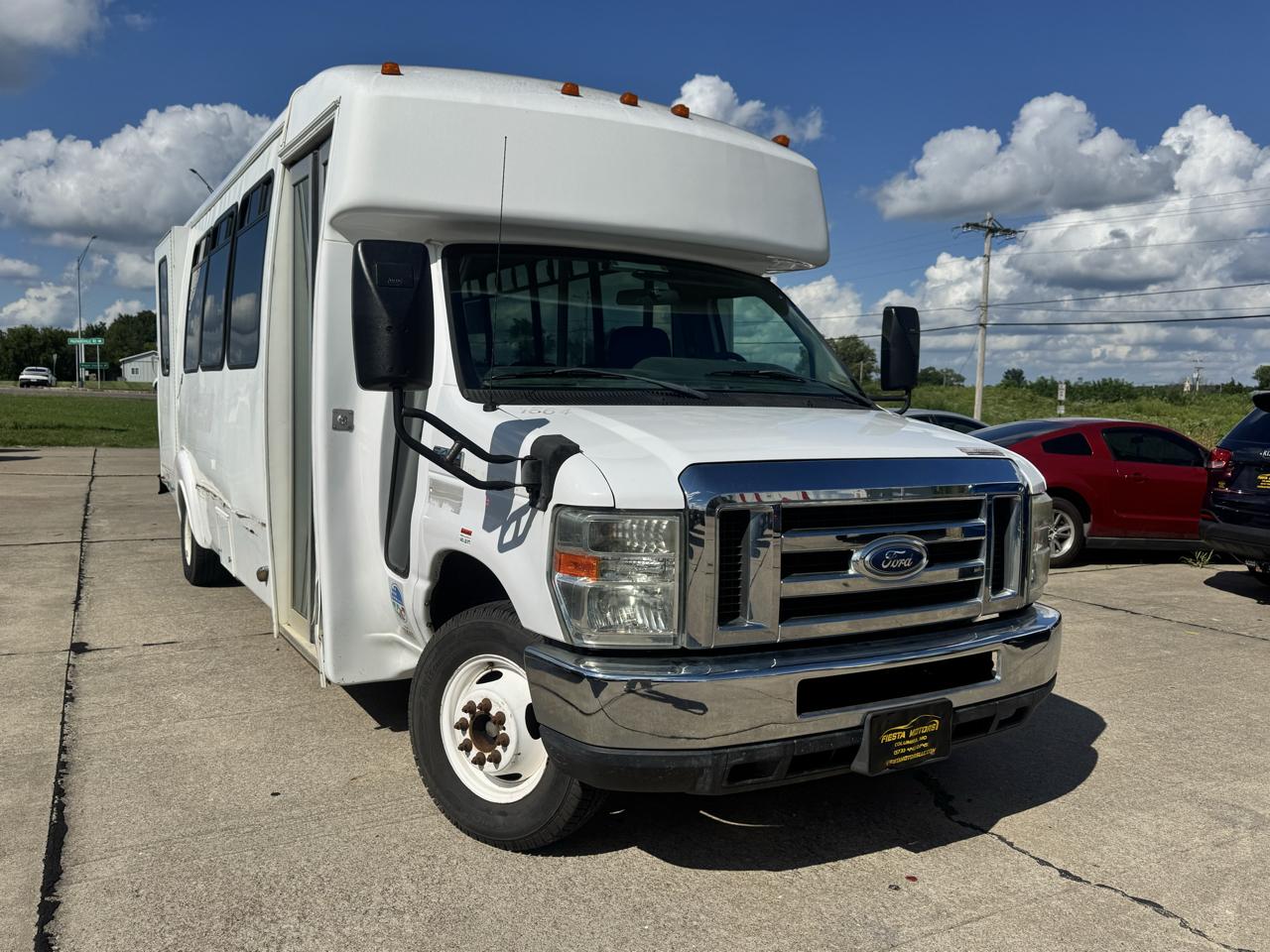 Ford Econoline E-450 2009