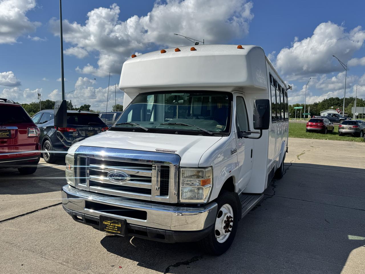 Ford Econoline E-450 2009
