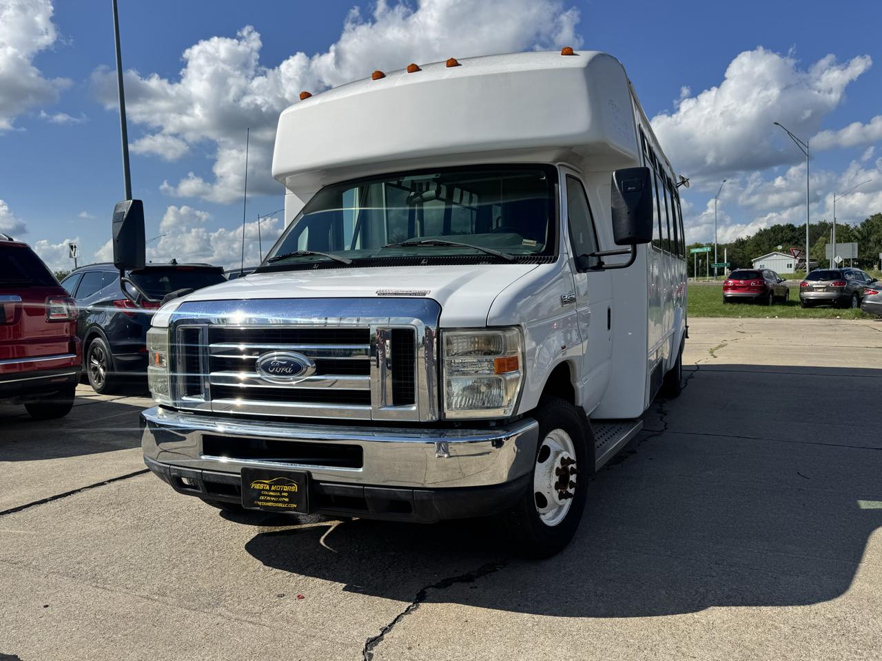Ford Econoline E-450 2009