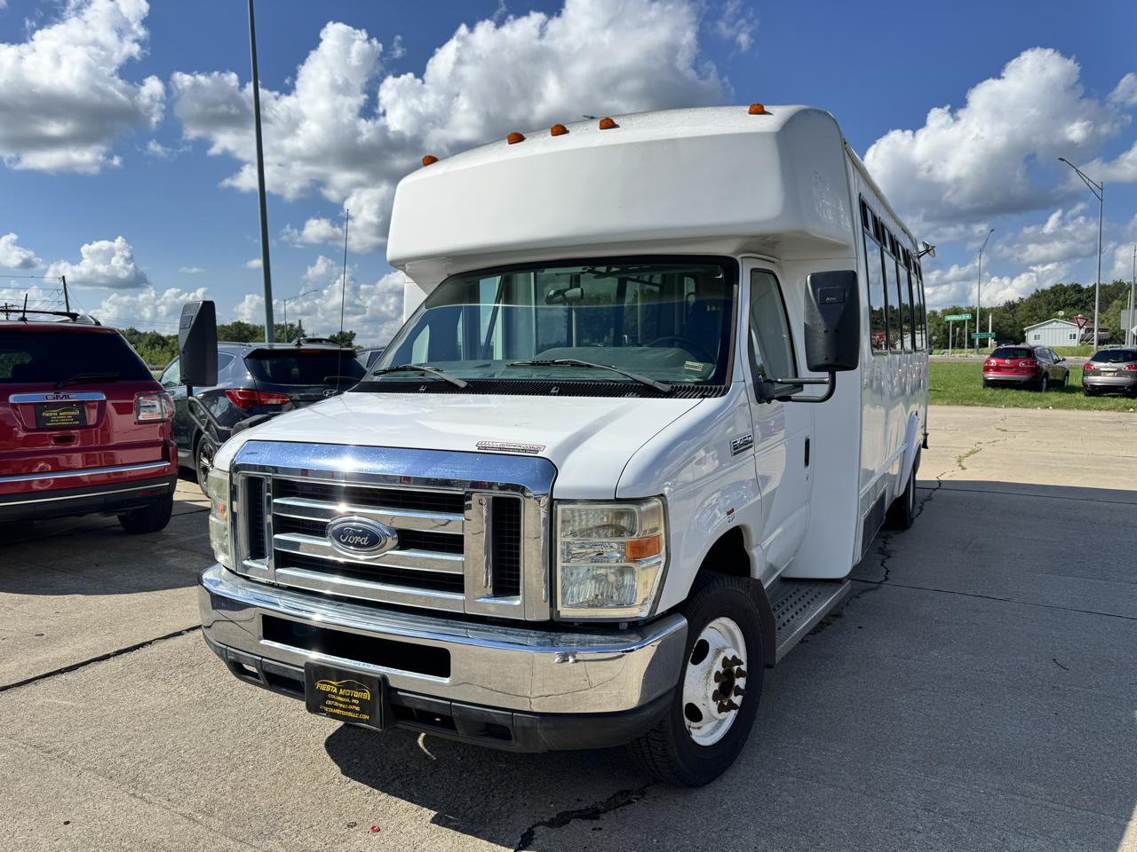 Ford Econoline E-450 2009