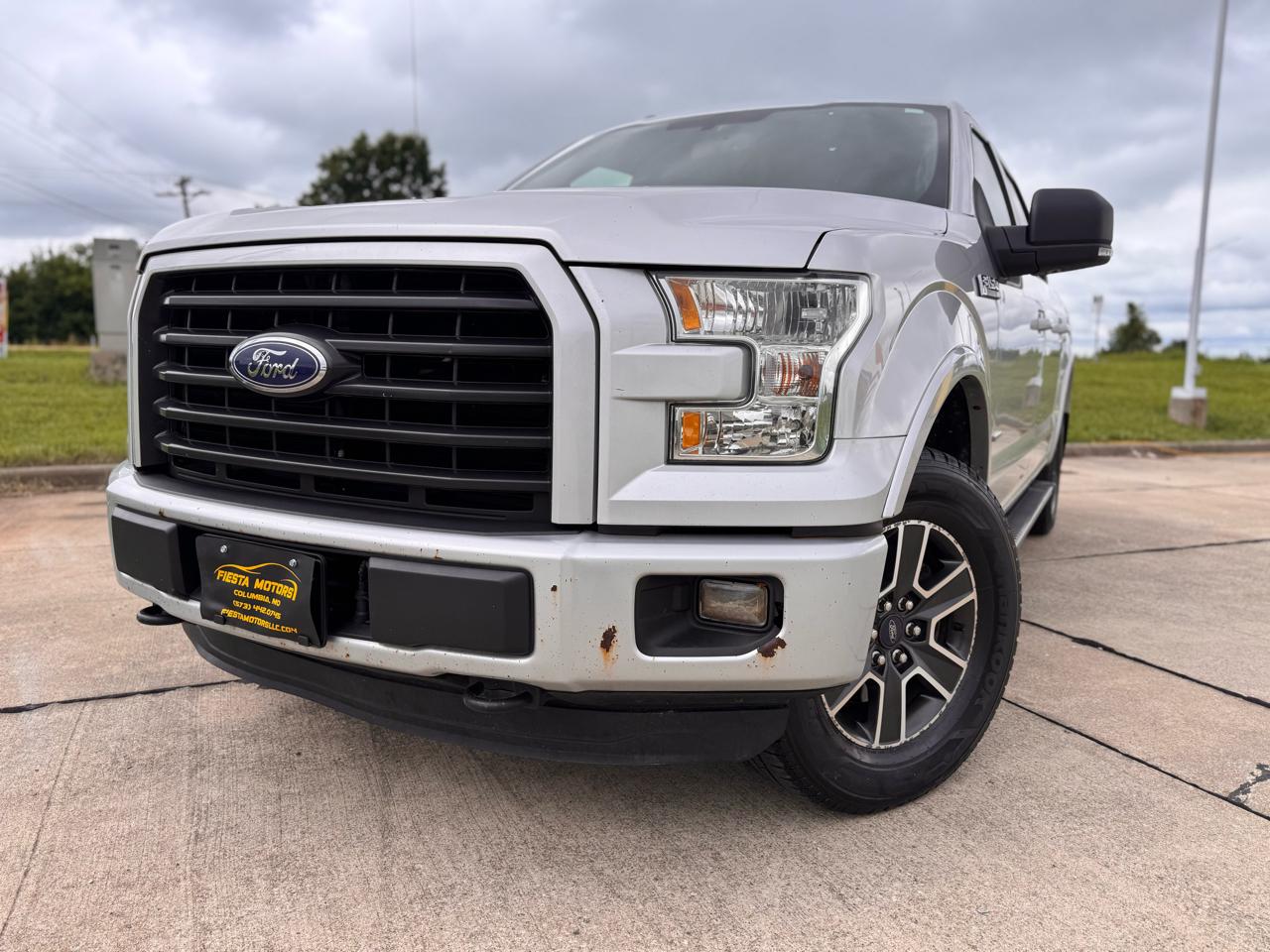 Ford F-150 XL SuperCrew 5.5-ft. Bed 4WD 2015