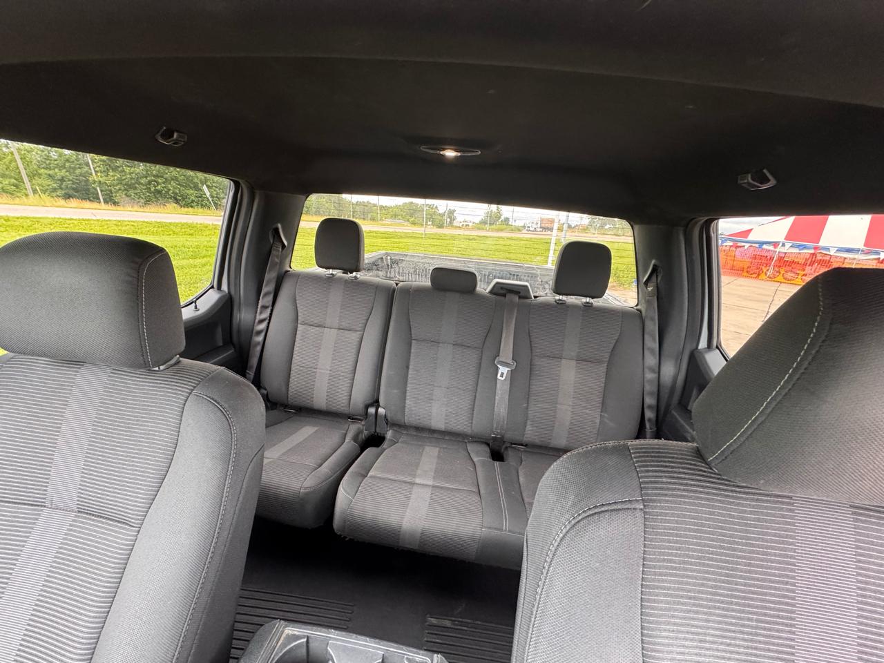 Ford F-150 XL SuperCrew 5.5-ft. Bed 4WD 2015