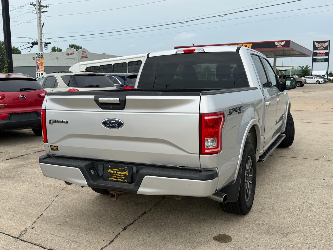 Ford F-150 XL SuperCrew 5.5-ft. Bed 4WD 2015