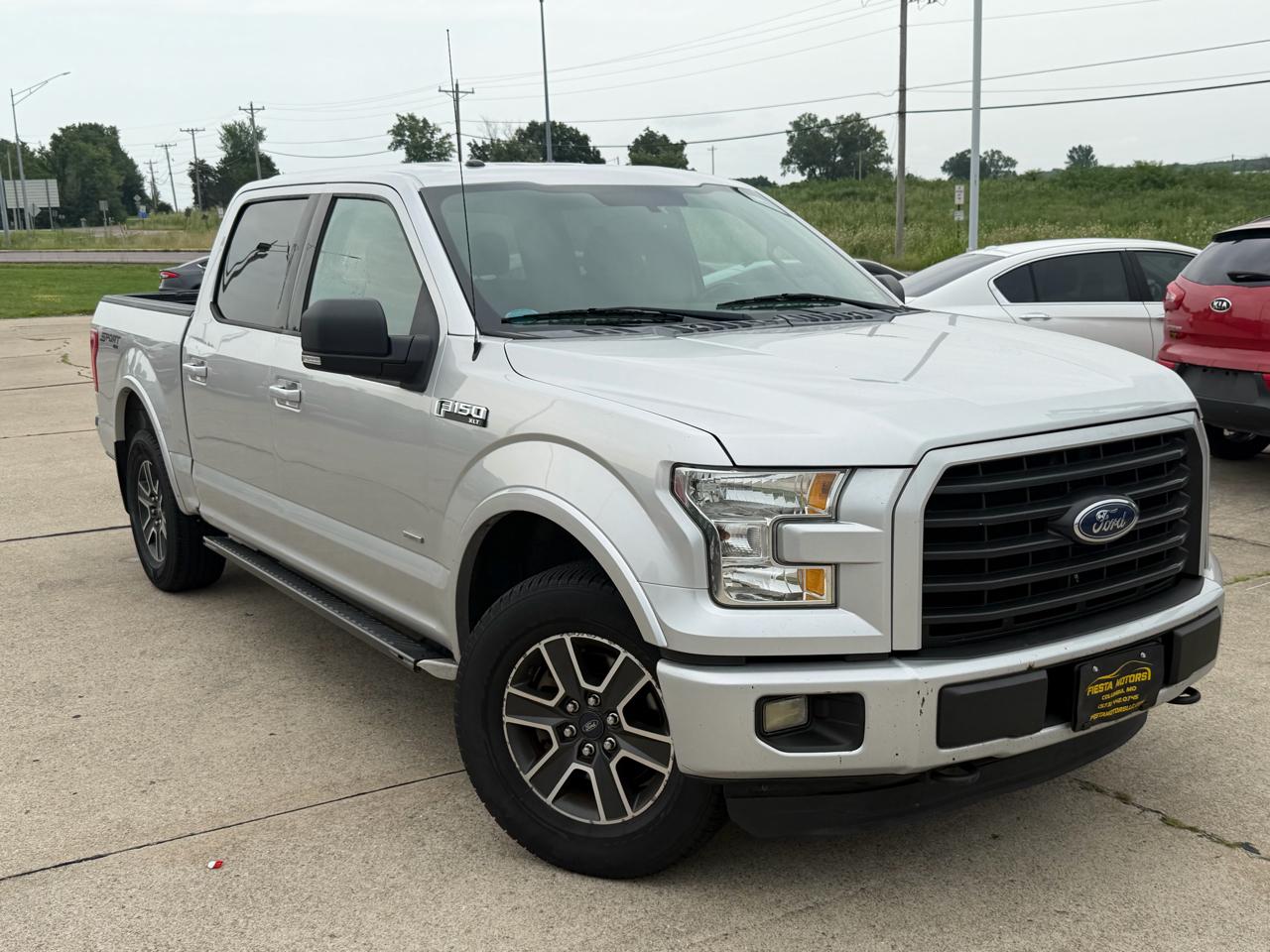 Ford F-150 XL SuperCrew 5.5-ft. Bed 4WD 2015