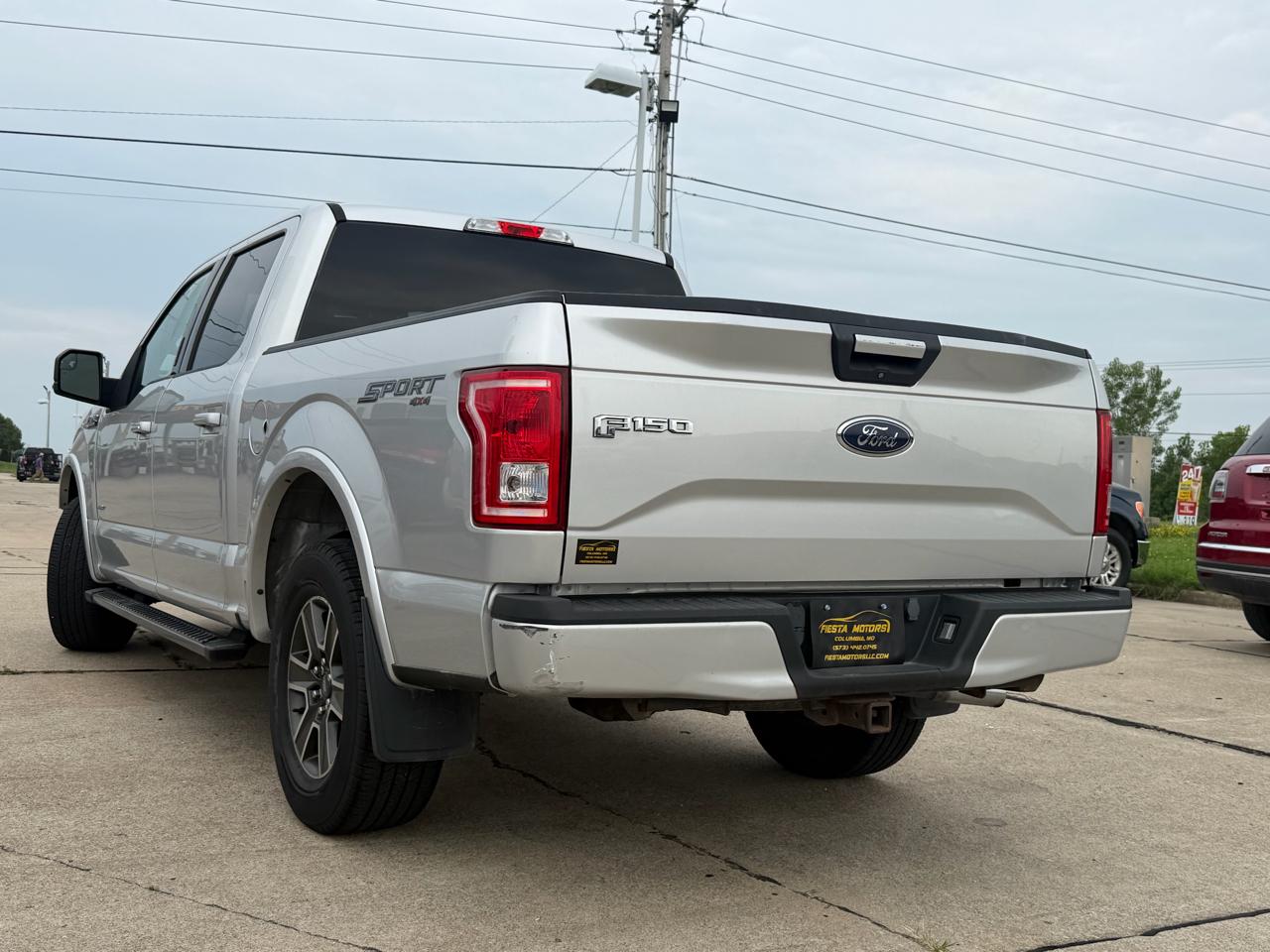Ford F-150 XL SuperCrew 5.5-ft. Bed 4WD 2015