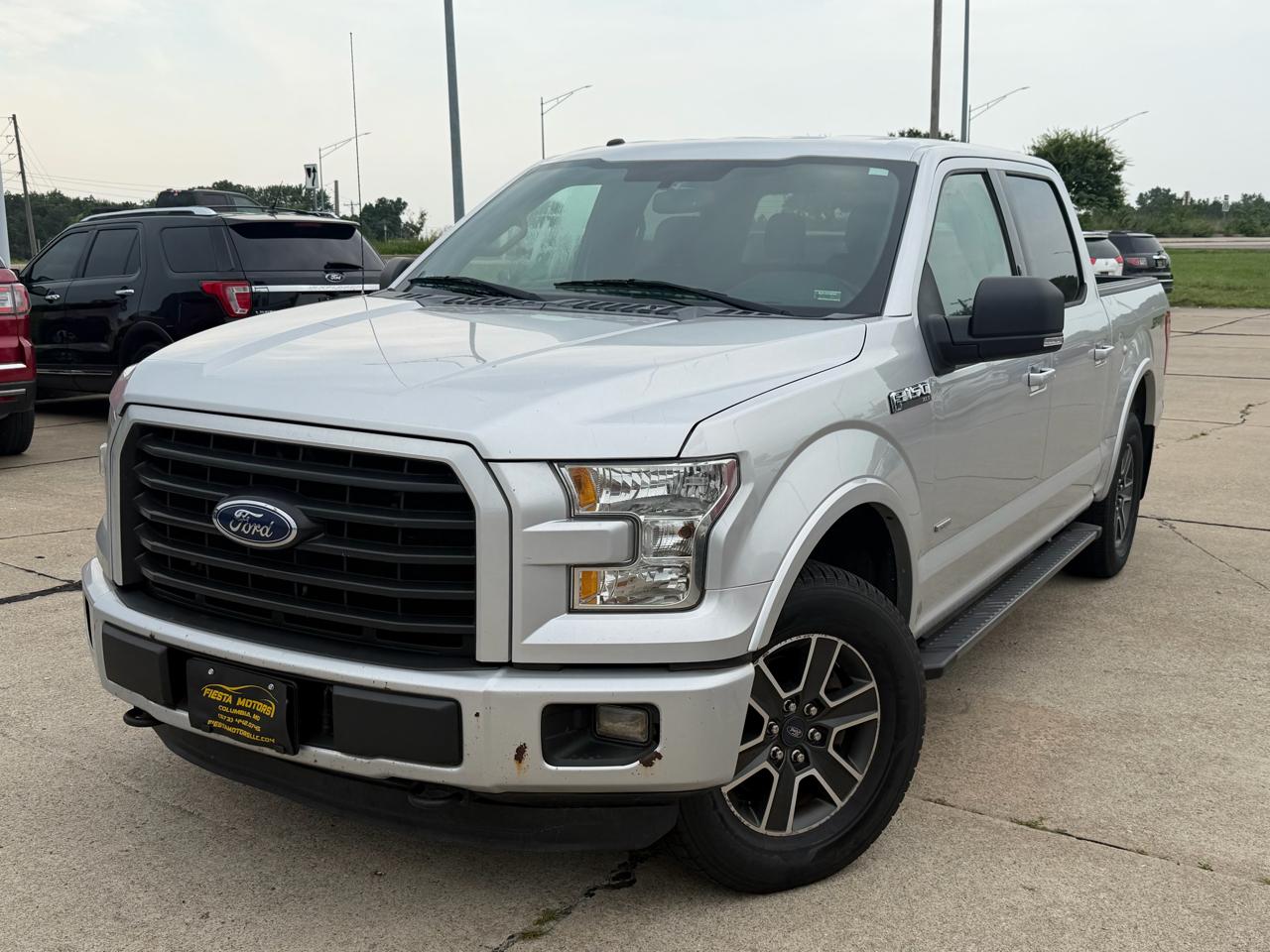 Ford F-150 XL SuperCrew 5.5-ft. Bed 4WD 2015
