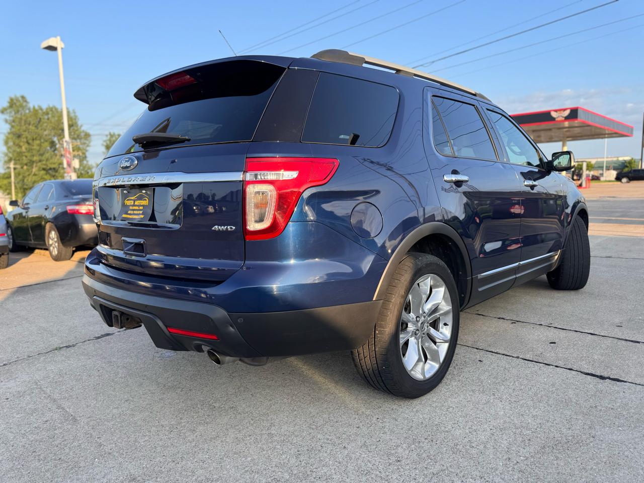 Ford Explorer Limited 4WD 2012