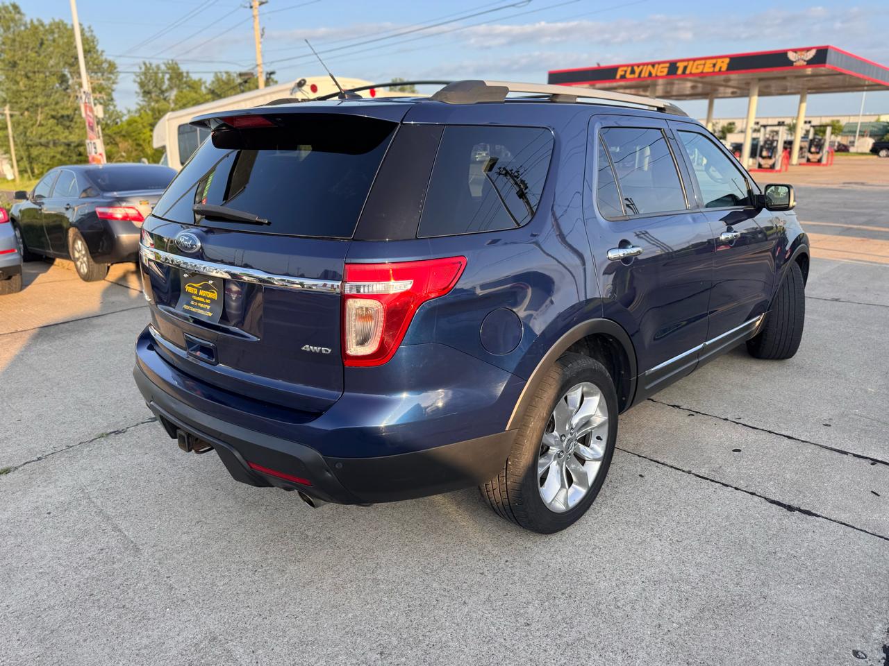 Ford Explorer Limited 4WD 2012